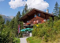 Past the “Marmorbruch” mountain restaurant and the former Grindelwald marble quarry of the same name, the glacier gorge opens up shortly afterwards, in which Schwarze Lütschine roars down. (bei Klick vergrösserte Ansicht Bild)